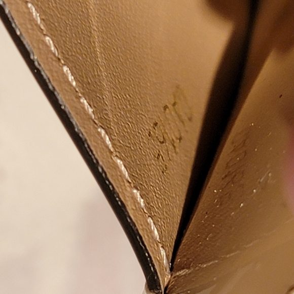 Louis Vuitton Portefeuille Beige Louise Wallet - Picture 10 of 12